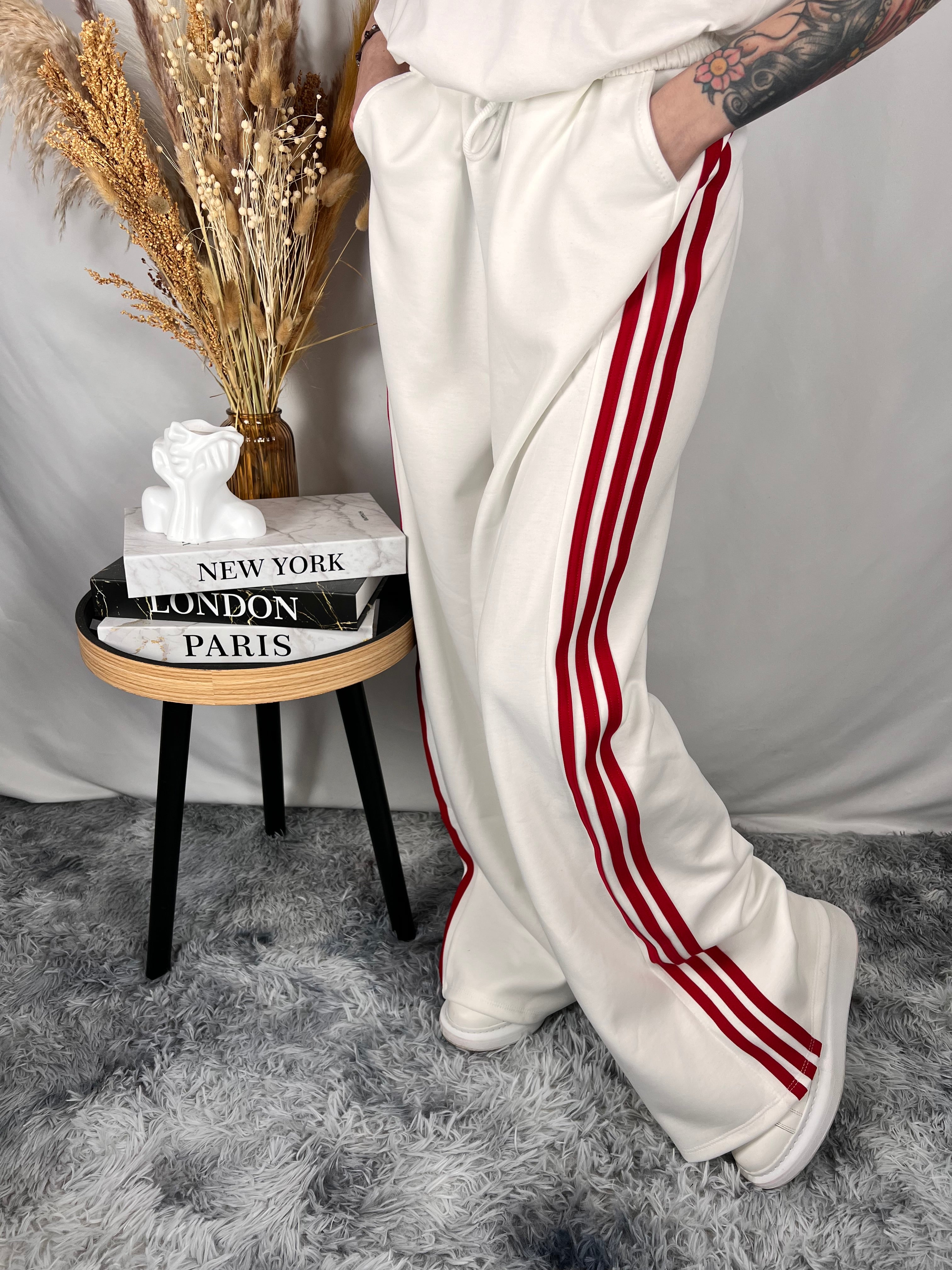 Pantalone bianco fasce rosse
